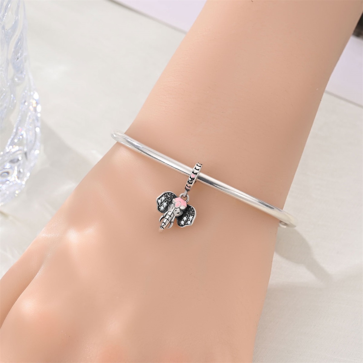 Silver-Plated Exotic Elephant Head Pendant for Bracelets